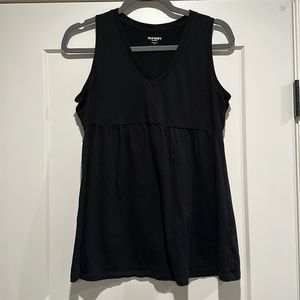 Old navy maternity tank